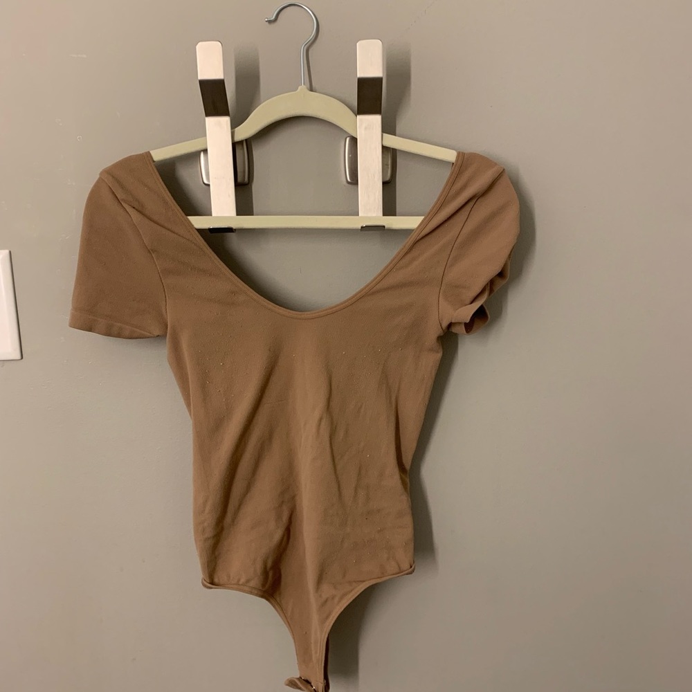 Free people beige scooped bodysuit